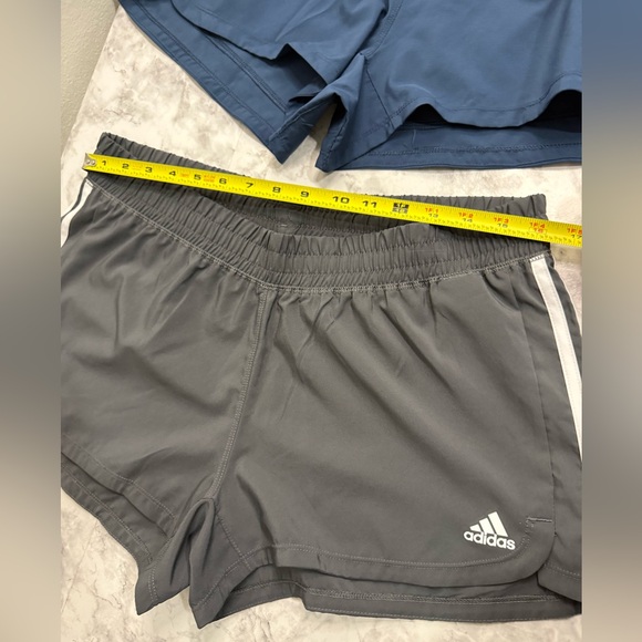 Adidas Primegreen 2 Womens Size Large Gray & Navy Running Gym Shorts Aeroready - Picture 6 of 13